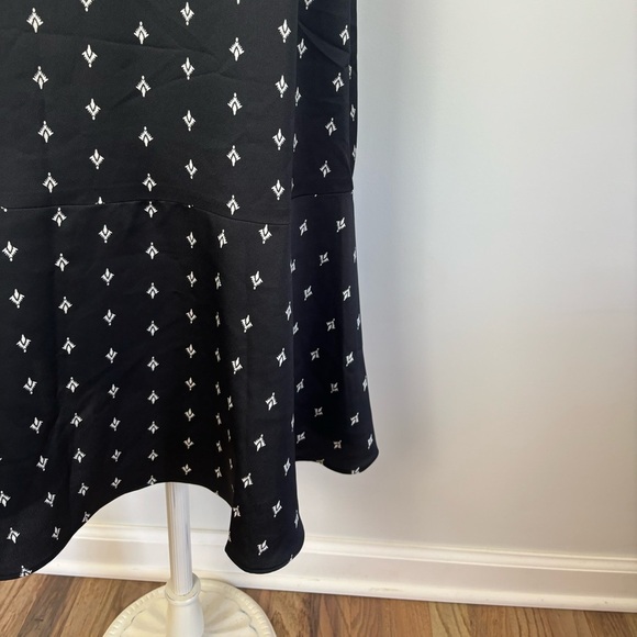 Loft Mermaid Fit Skirt Black Printed Zip Petite 4 - Picture 5 of 7